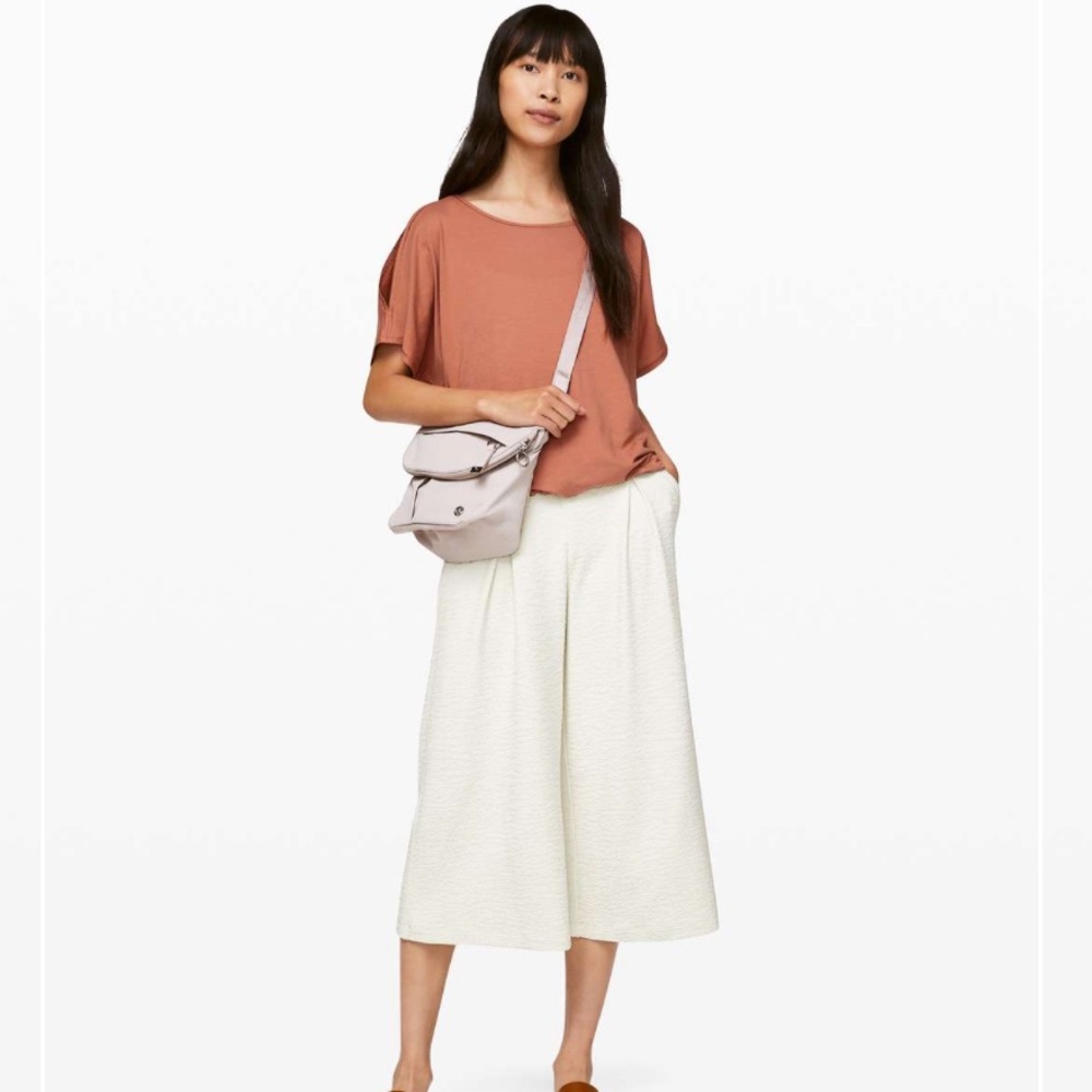Lululemon can you feel the pleat crop